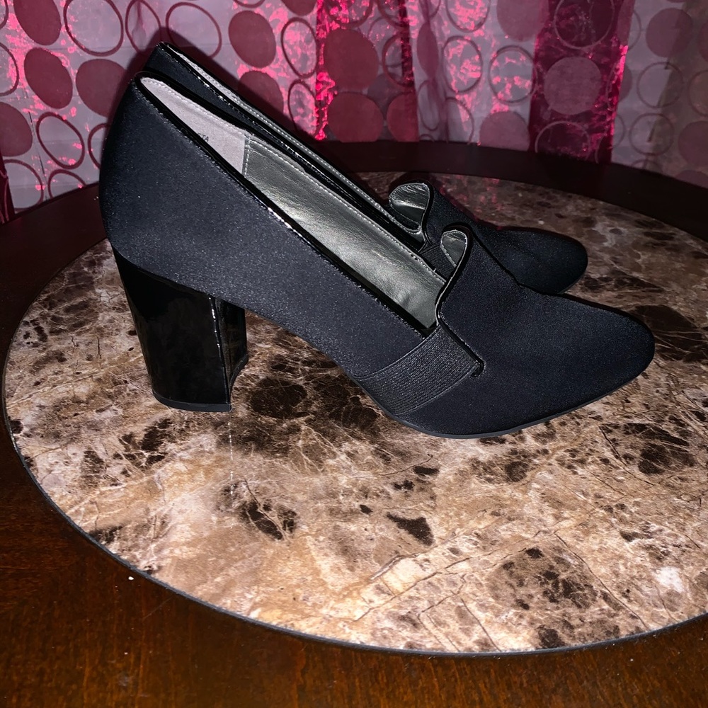 Tuxedo shoes